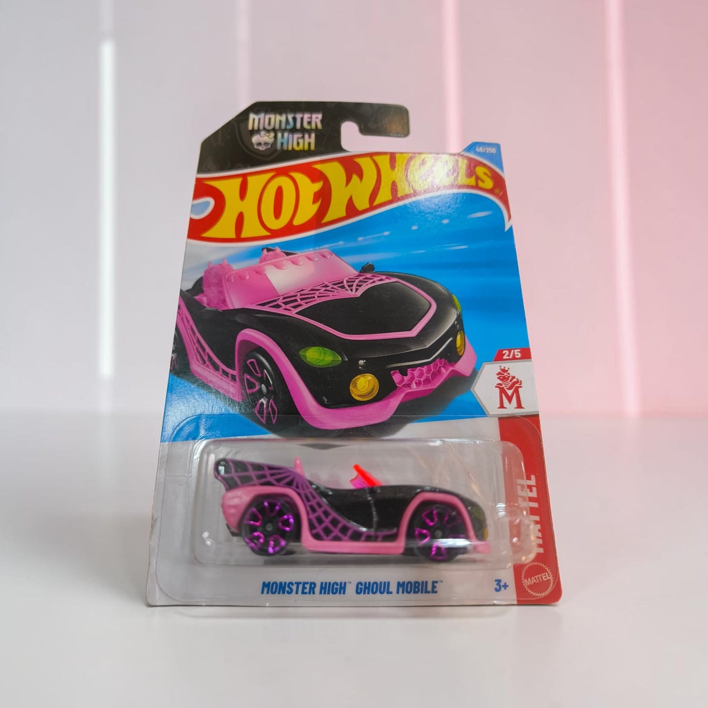 Hot Wheels 2026 Imported J case Vehicle Collection - Monster High Ghoul Mobile