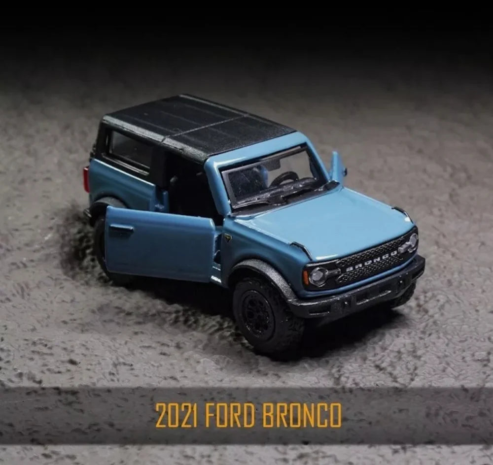 Bburago 2021 Ford Bronco 1.64 Scale