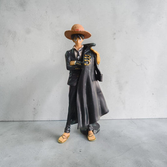 Pirate Captain Anime Action Figure – Black Coat Edition (24 CM)
