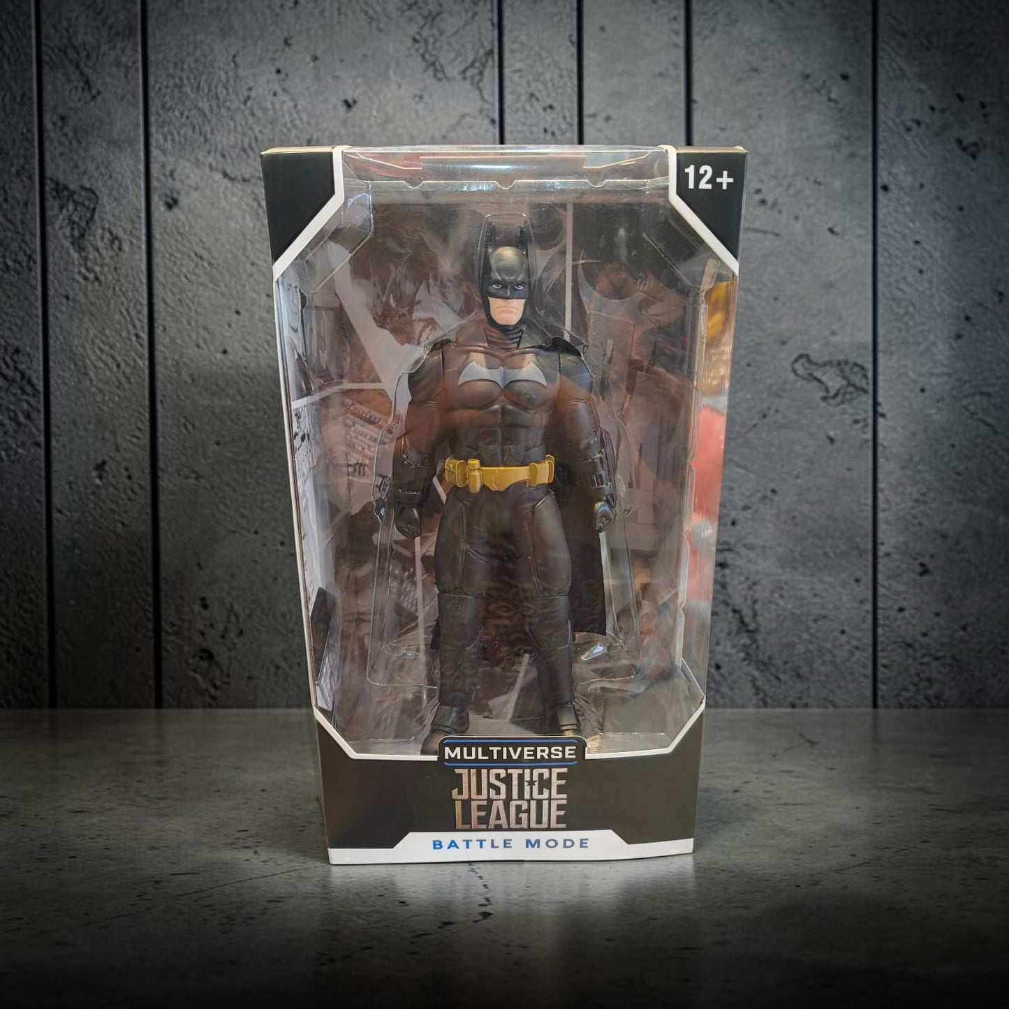 Justice League Batman Battle Mode Action Figure – Collector Edition (24 CM)