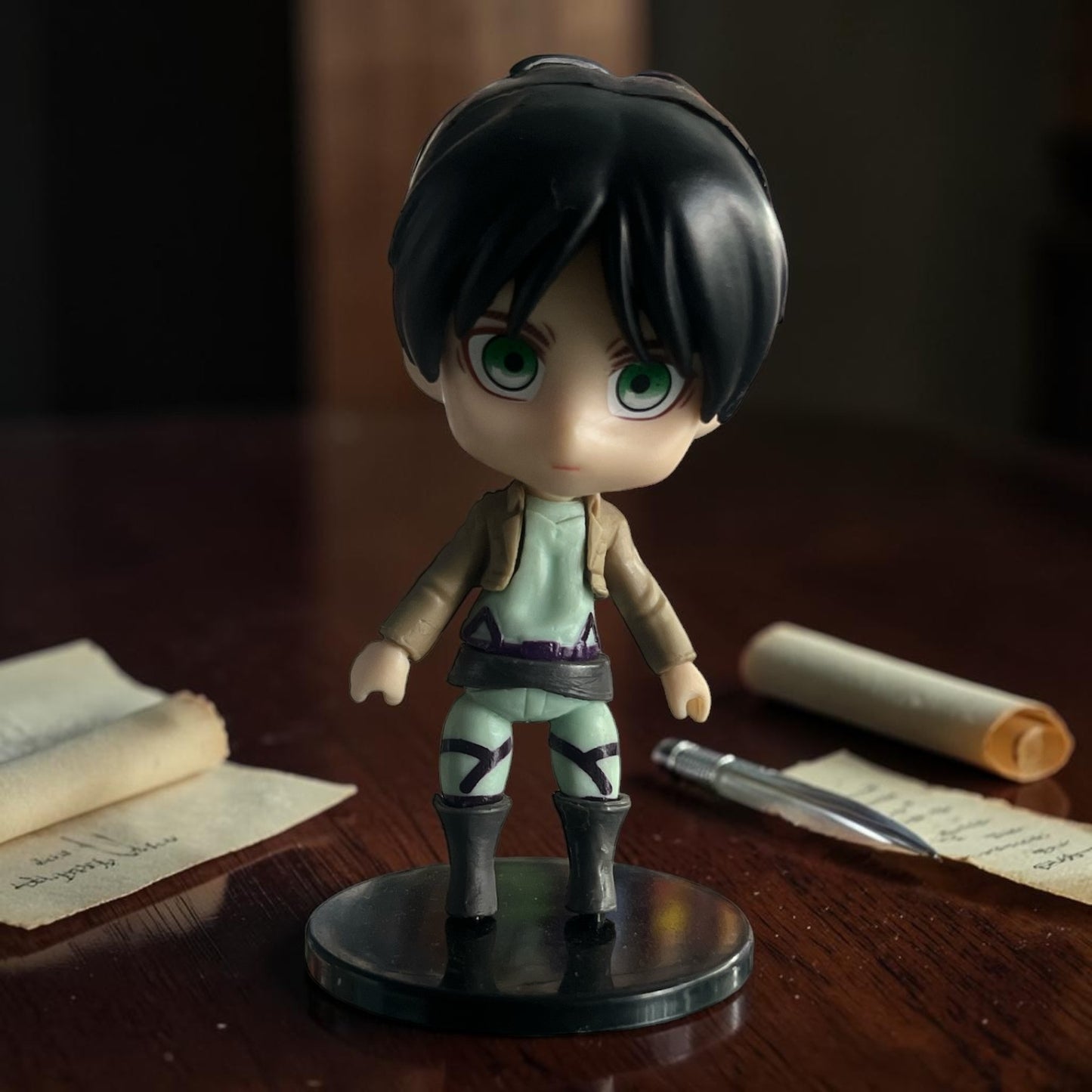 Eren Yeager Chibi Figure – Attack on Titan Mini Anime Collectible PVC Action Toy for Desk & Shelf Deco