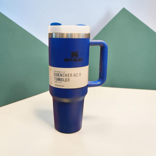 Blue Travel Tumbler with Handle & Flip-Top Lid – 1.18 L