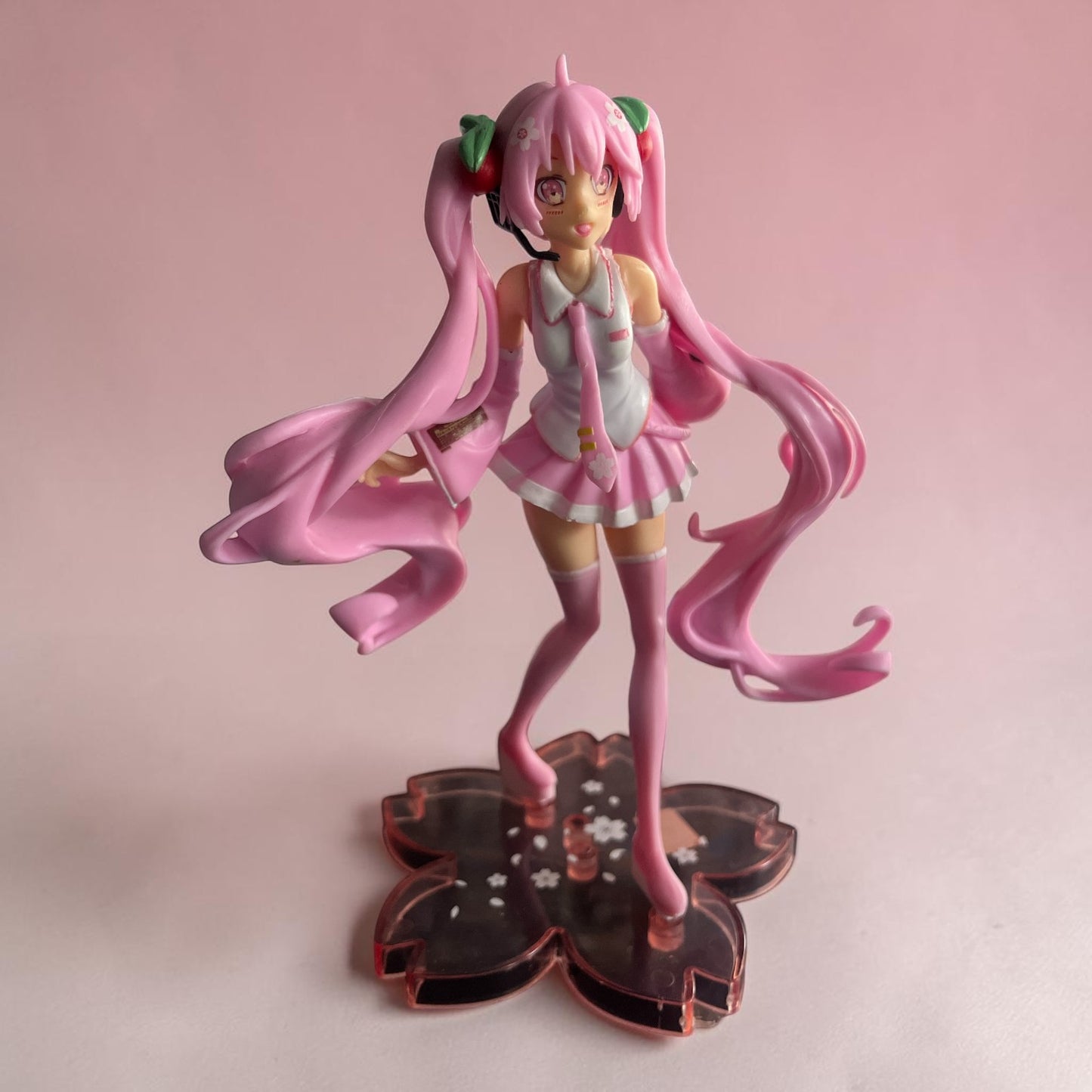 Sakura Miku Anime Figure – Pink Twin Tail PVC Collectible Statue for Desk, Shelf & Otaku Decor