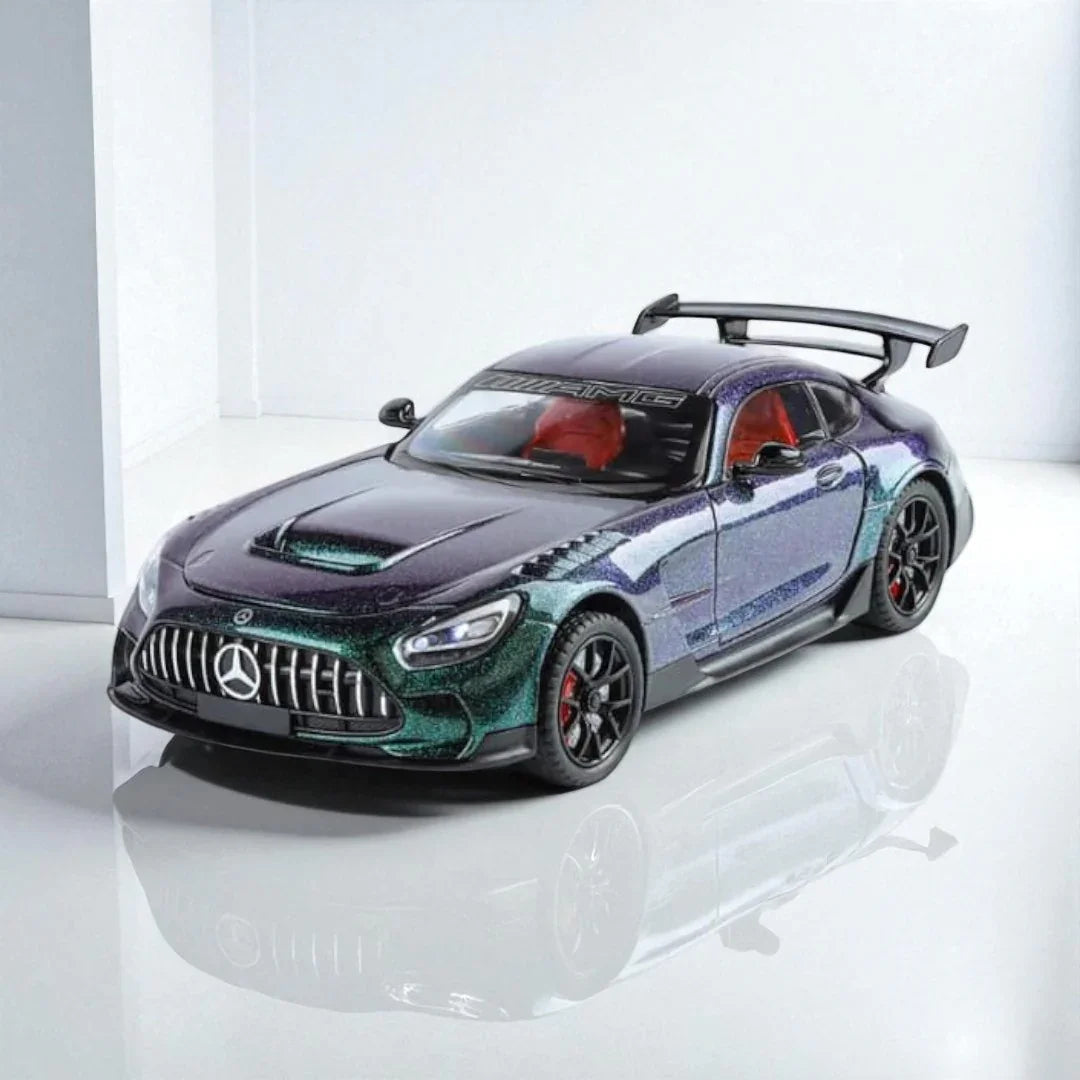 Mercedez AMZ Die cast 1:24 (Metallic Green)