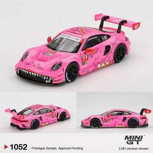 MINI GT Roxy Porsche 911 GT3 R #77