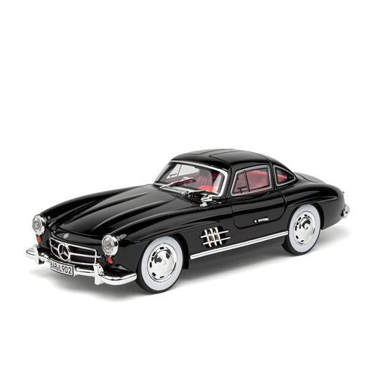 MER-CEDES Ben-Z 300SL 1:24 (Black)