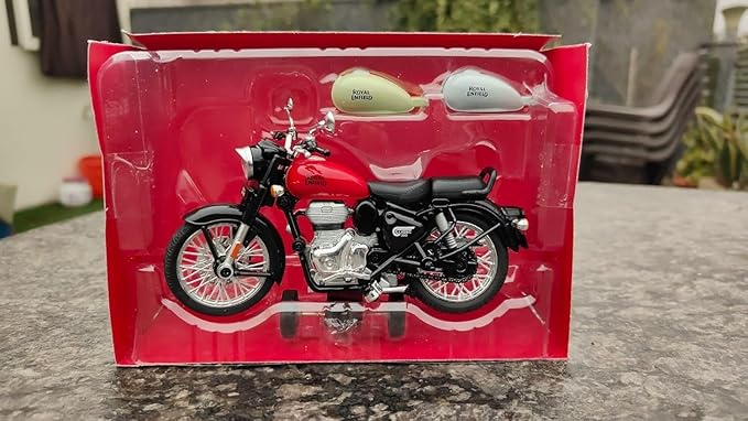 Royaldeals Classic 350 Bullet Motorcycle Scale Model 1:15 – Interchangeable Fuel Tanks, Convertible Seats, Collectible for Enthusiasts- Plastic ABS Model