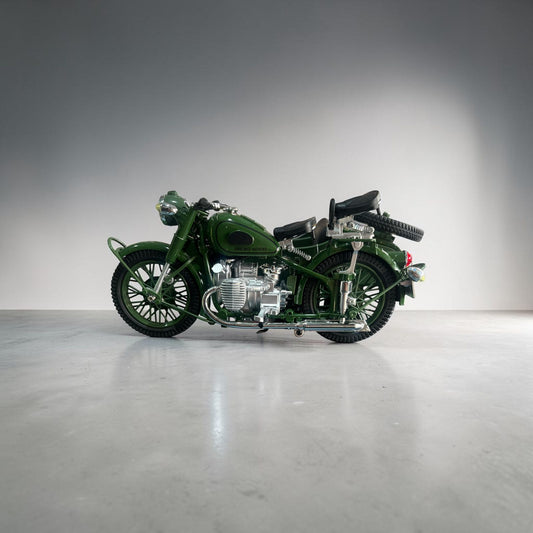 1:10 Scale Die-Cast Military Green Sidecar Motorcycle Model (Alloy Collectible)