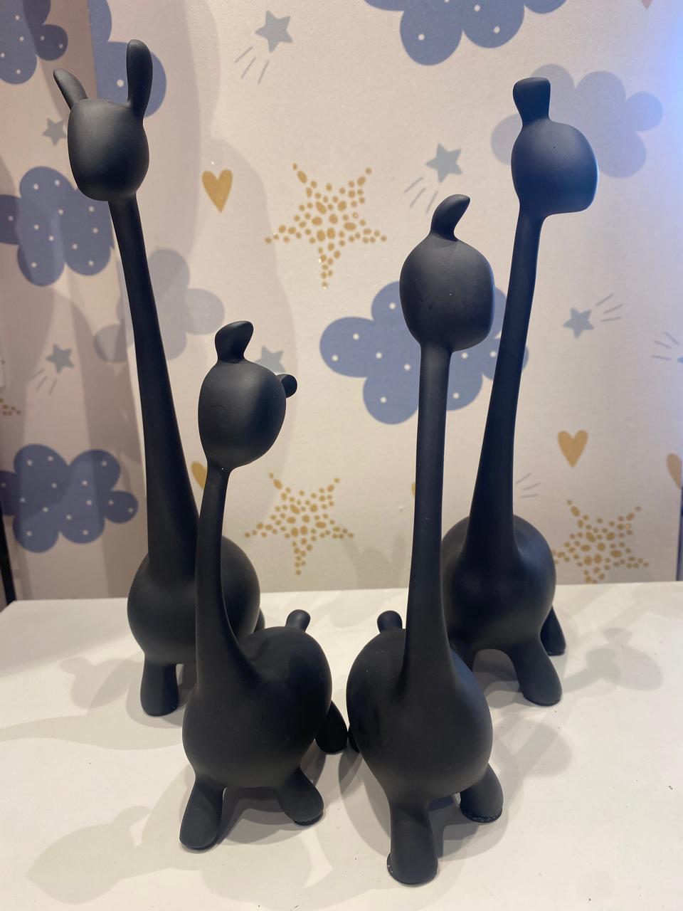 Giraffe Showpiece (Black)