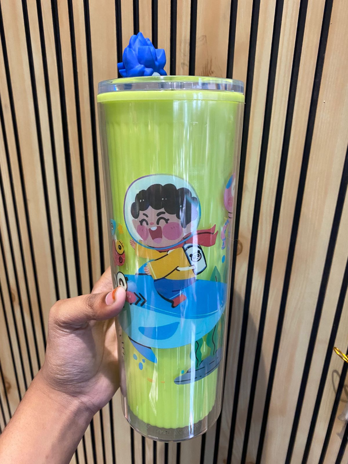 Cartoon Character Theme Plastic Sipper with 3D Top Lid And Straw For Kids